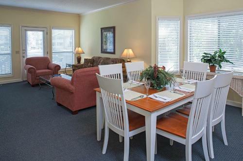 Hotel Shipyard Resorts By Spinnaker