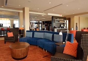 Hotel Courtyard By Marriott Kingston Highway 401