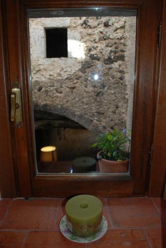 Bed & Breakfast La Bifora E Le Lune Vico Sotto Gli Archi 5