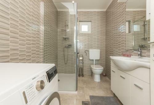 Poolincluded - Holiday Home Maslina