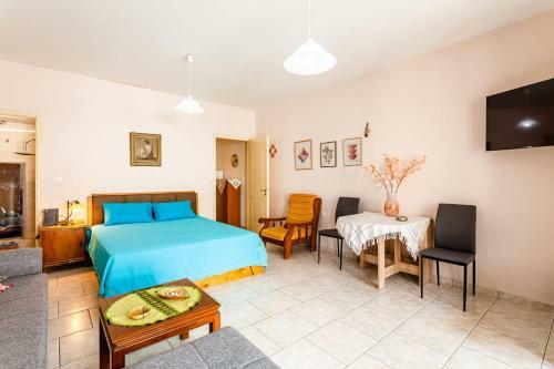 Posada Kalamata City Centre-cozy Nest