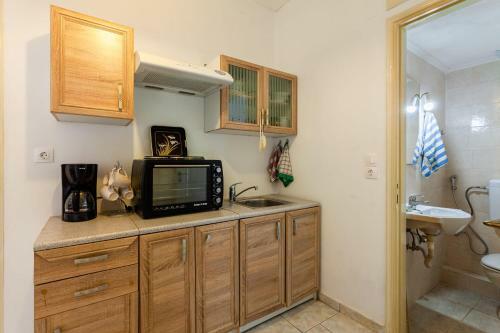 Posada Kalamata City Centre-cozy Nest