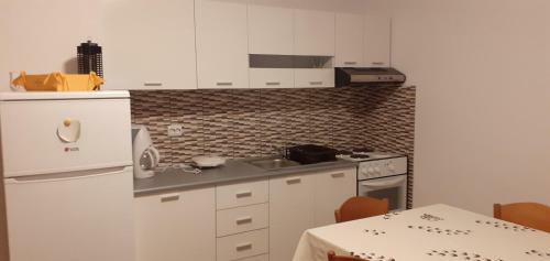 Apartamentos Kelk Loznati