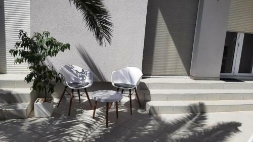 Apartamento Helles Doppelzimmer Mit Bad, Terasse Und Pool