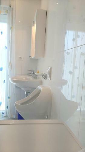 Apartamento Helles Doppelzimmer Mit Bad, Terasse Und Pool