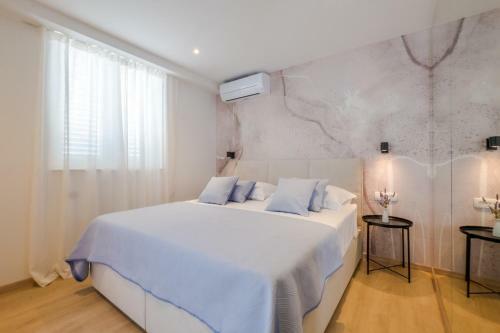 Hostal Dubrovnik Airport - Moonlight Rooms****