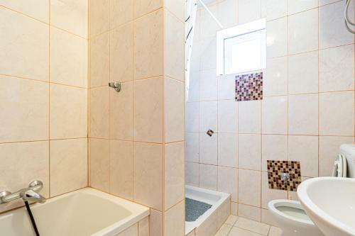 Apartment Krste With Mountain And Seaview