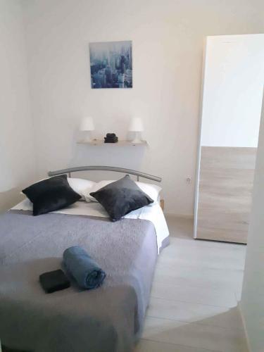 Apartments In Marina 42468