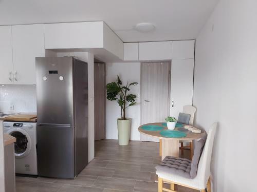 Modern And Cosy Apartment Ivana With A Beautiful Seaview