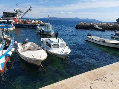 Modern And Cosy Apartment Ivana With A Beautiful Seaview