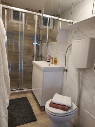 Modern And Cosy Apartment Ivana With A Beautiful Seaview