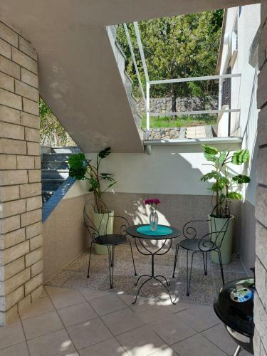 Modern And Cosy Apartment Ivana With A Beautiful Seaview