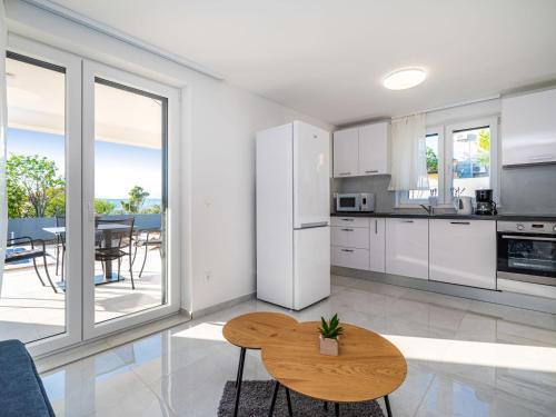 Apartment Ilux-1