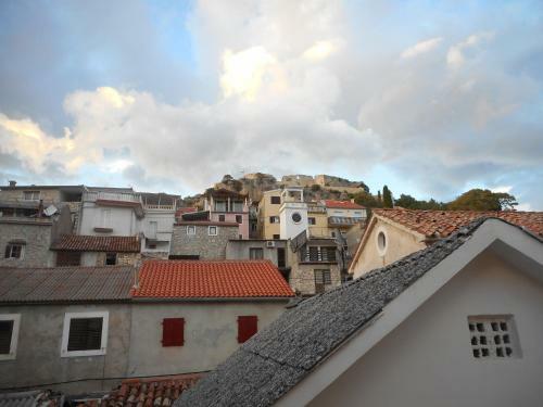 Seafront Apartment Riva