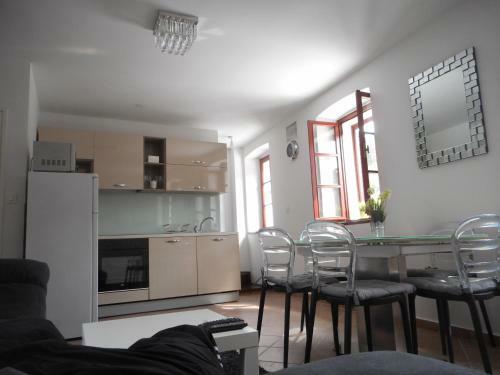Seafront Apartment Riva