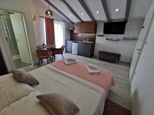 Apartamento New Nikolina 4 Star