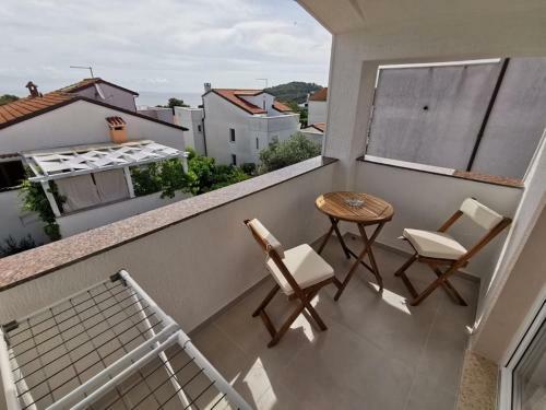 Apartamento New Nikolina 4 Star