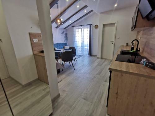 Apartamento New Nikolina 4 Star