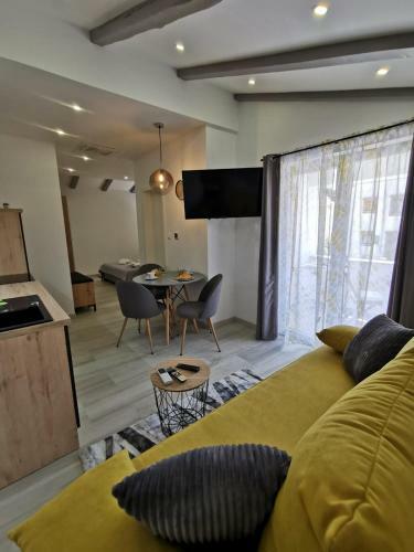 Apartamento New Nikolina 4 Star