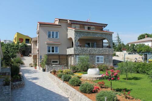 Apartment Belveder *spacious Groundfloor Apartment
