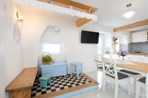 Heritage Holiday House Petrina