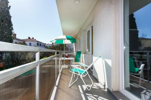 Golden Island Apartments