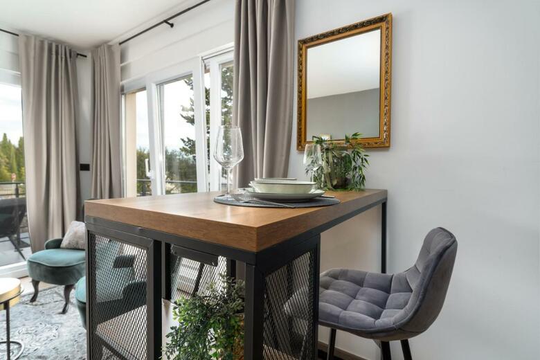 Luxury Apartment Love Nest