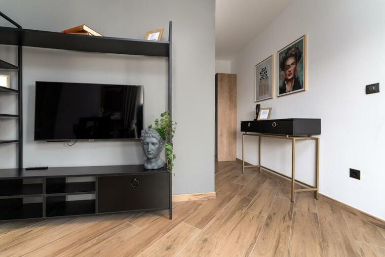 Luxury Apartment Love Nest