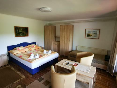 T�nd�ri Csal�dos Apartmanok