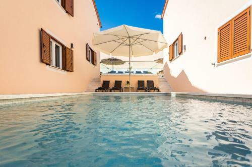 Hostal Bella Vista Apartments