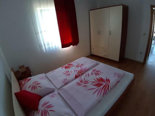 Apartments Mihael
