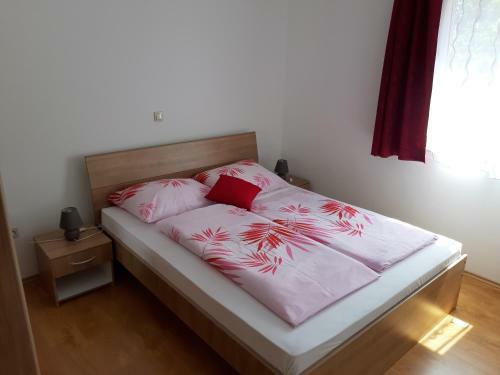 Apartments Mihael