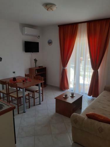 Apartments Mihael