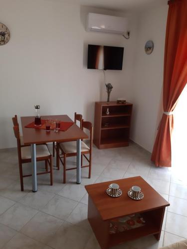 Apartments Mihael