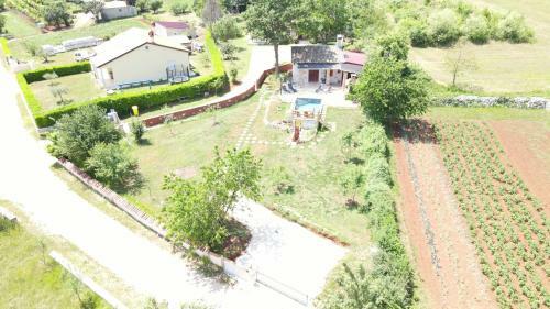 Villa Sweet Rustic Home