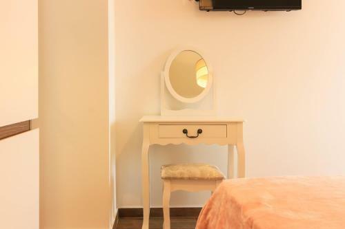 Villa Sunshine With Private Hydromassage Pool Near Pula