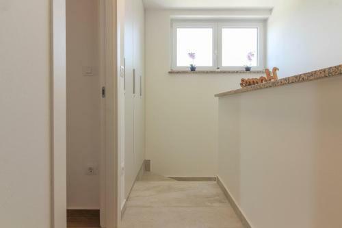 Villa Sunshine With Private Hydromassage Pool Near Pula