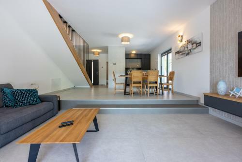 Villa Palma With Private Pool / Croatia