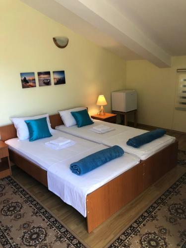 Hostal Rooms Salvia