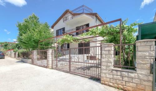 Apartments Valerian