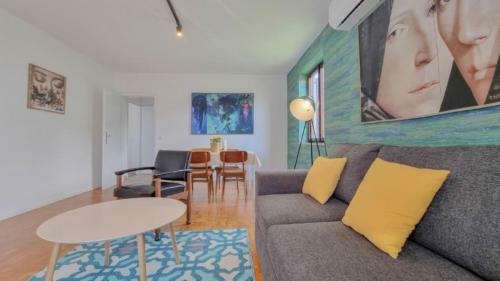 Apartments Valerian
