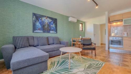 Apartments Valerian