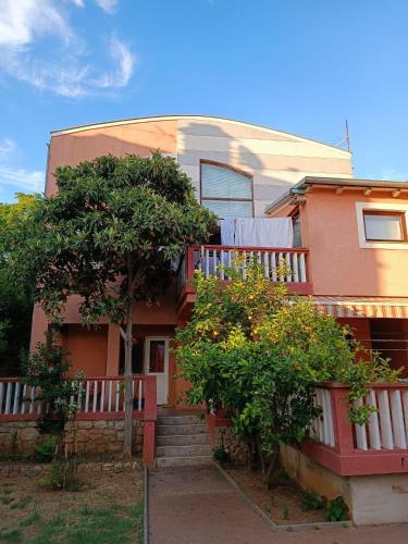 Apartamento Kneza Borne 6
