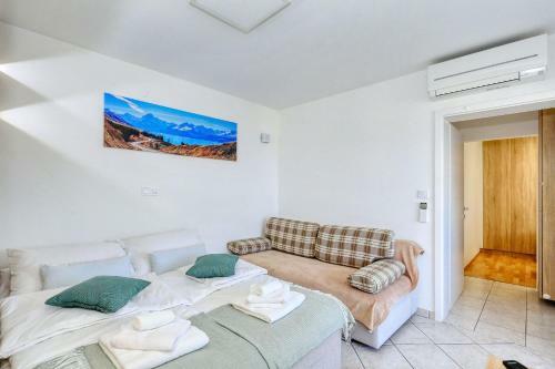 Apartment La Manche