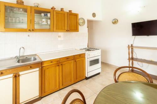 Apartments Besa
