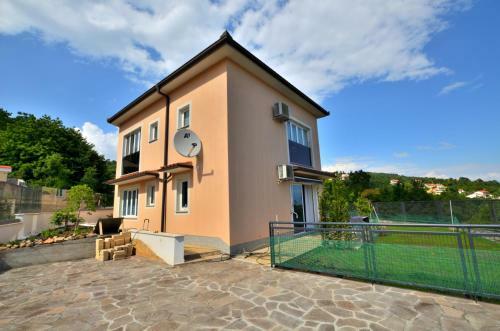 Apartment With Terrace And Sea View 2