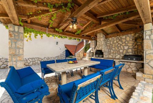 Villa O'lucky