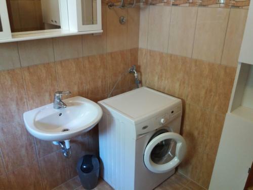 House House Povile