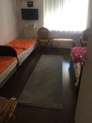 Betty Apartman
