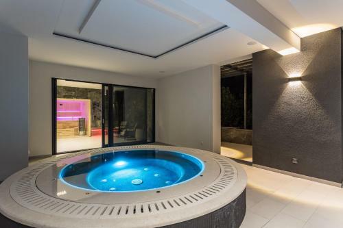 Three Elements Villas - Villa Platinium